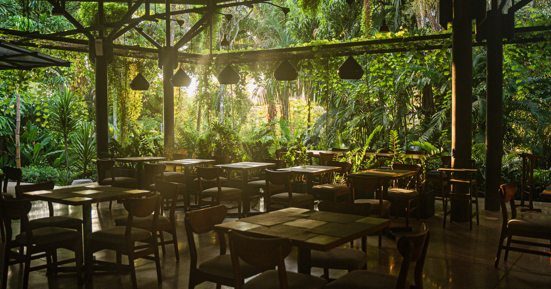 Agrá at nYa Hotel: A Kitchen Rooted in Place